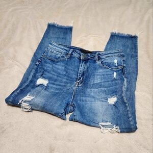 EUC Risen (15/32) High-Rise Distressed Jeans
